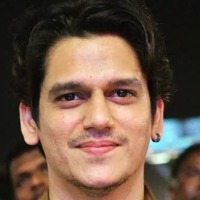 Actor Vijay Varma returns home to celebrate Diwali with family
