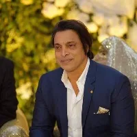 Shoaib Akhtar fires on Mauka ad