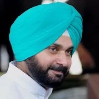 Sidhu issues ultimatum to congress