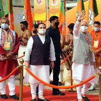 Work as bridge of faith for common man, PM Modi tells party workers