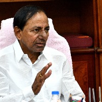 KCR making false claims about paddy procurement, VAT on fuel: Telangana BJP chief