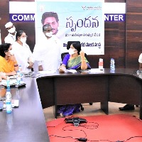 స్పందన కార్యక్రమంలో 14 అర్జీలు స్వీకరణ: విజయవాడ మేయర్ రాయన భాగ్యలక్ష్మి