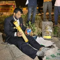 Para wrestler Virender Singh protests with his Padma Sri at Haryana CM residence