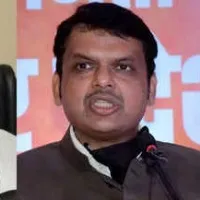 Maliks son inl law sends legal notice to Fadnavis