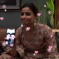 Alia Bhatt shrugs off questions about her marriage with Ranbir