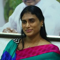 YS Sharmila fires on KCR