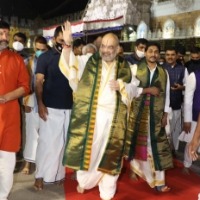 Amit Shah offers prayers at Tirumala temple