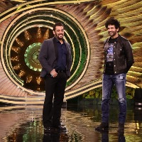 'Bigg Boss 15': Kartik Aaryan finds a fan in Salman Khan