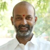 Telangana BJP chief's visit to paddy centres triggers protest, clash