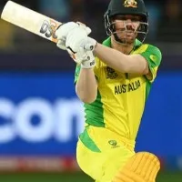 Aaron Finch Slams David Warners Critics