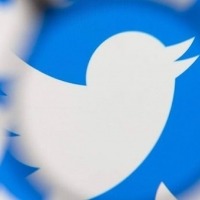 Twitter no longer auto-loads new tweets on web