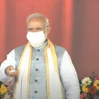 Modi inaugurates UP e-way, slams 'previous govt'