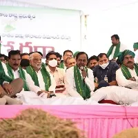 KCR in TRS mega protest at Indira Park