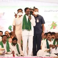 Worst govt is there in center says KCR