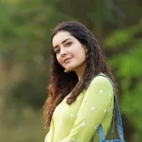 Rasi Khanna diong Bollywood move