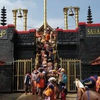 Sabarimal yatra stopped due to heavy rains