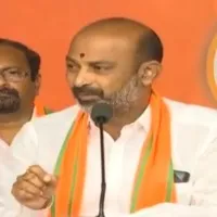 Bandi Sanjay fires on CM KCR