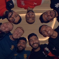 Kohli, de Villiers shake a leg in RCB music video