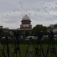 SC agrees to examine plea against ordinances extending CBI, ED chiefs' tenures