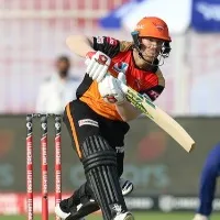Fans wants David Warner takes Sunrisers charge again
