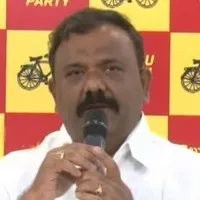 Yarapathineni Srinivas fires on Kodali Nani Vallabhaneni Vamsi