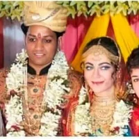 French millionaire weds Indian tour guide