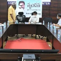 ప్రజా సమస్యల తక్షణ పరిష్కారమే లక్ష్యం కావాలి: వీఎంసీ కమిష‌న‌ర్ ప్ర‌స‌న్న వెంక‌టేష్