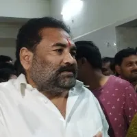 sridha reddy supports amaravati farmers padayatra