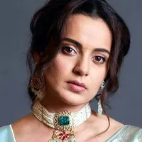 Bollywood Actress Kangana Requests Sonia Gandhi