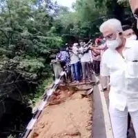 Once again landslides hit Tirumala second ghat road