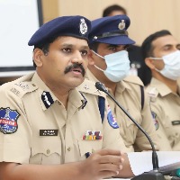 Cyberabad police bust fake SBI call centre in Delhi