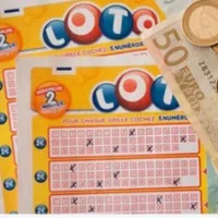 US citizen gets two jackpots after her bought two lottery tickets