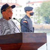 Defence Minister visits CDS Gen Rawat's residence in Delhi