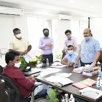 పాఠశాలలలో నాడు- నేడు పనులను సకాలంలో పూర్తి చేయాలి: వీఎంసీ కమిషనర్ 