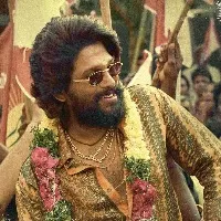Allu Arjun lavishes 'Pushpa' team with gifts of gold coins, cash