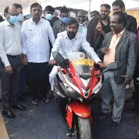 నెక్లేస్ రోడ్ లో విద్యుత్ వాహనాల ప్రదర్శన ప్రారంభించిన మంత్రి జగదీష్ రెడ్డి