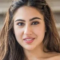 Vijay Devarakonda is very hot says Sara Ali Khan