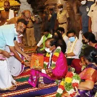 కుటుంబ సమేతంగా రంగ‌నాథస్వామి ఆలయాన్ని ద‌ర్శించుకున్న సీఎం కేసీఆర్.. ఫోటోలు ఇవిగో!