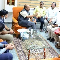 317 జీవో అమలు తీరుపై రంగా రెడ్డి జిల్లా కలెక్టరేట్ ను ఆకస్మికంగా తనిఖీ చేసిన సీఎస్ సోమేశ్ కుమార్