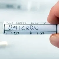 sweating at night is one of the omicron symptom