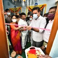 పేదల ఆత్మగౌరవం డబుల్ బెడ్ రూం ఇళ్లు: మంత్రి కేటీఆర్