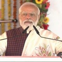 Modi coins new slogan, says UP+Yogi, 'bahut hai upyogi'