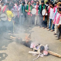 TRS holds statewide protests against Centre's 'anti-farmer policies'