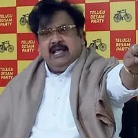 varlara maiah slams jagan
