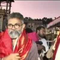 pushpa team visits ttd