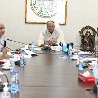రాష్ట్రంలో ప్రతీ ఒక్కరికీ ఆధార్ కార్డుల జారీ: తెలంగాణ సీఎస్ సోమేశ్ కుమార్
