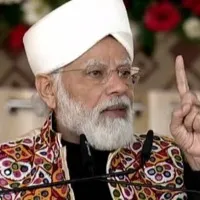 PM targets rivals and lay foundation stones for development projects in varanasi