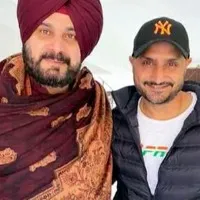 Harbhajan Singh Clarifies about joining in Politics