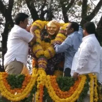 Vallabhaneni Vamsi Meets Vangaveeti Radha On The Sidelines Of Ranga Death Anniversary
