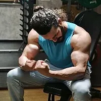 akhil pic goes viral
